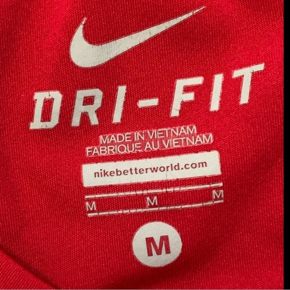 Nike Red and Black Sports Tee - Picture 4 of 4
